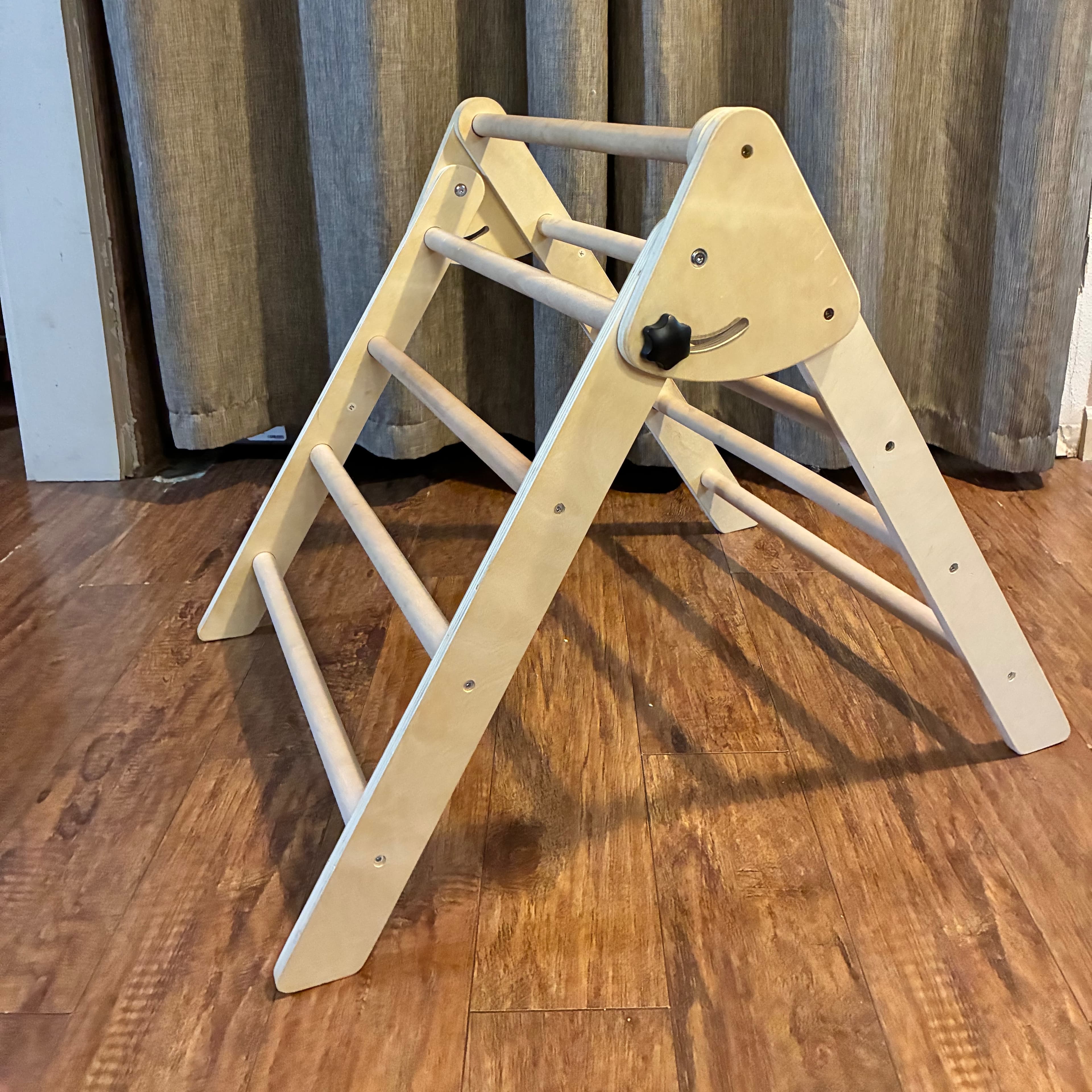 Ahşap Pickler Tırmanıcı 