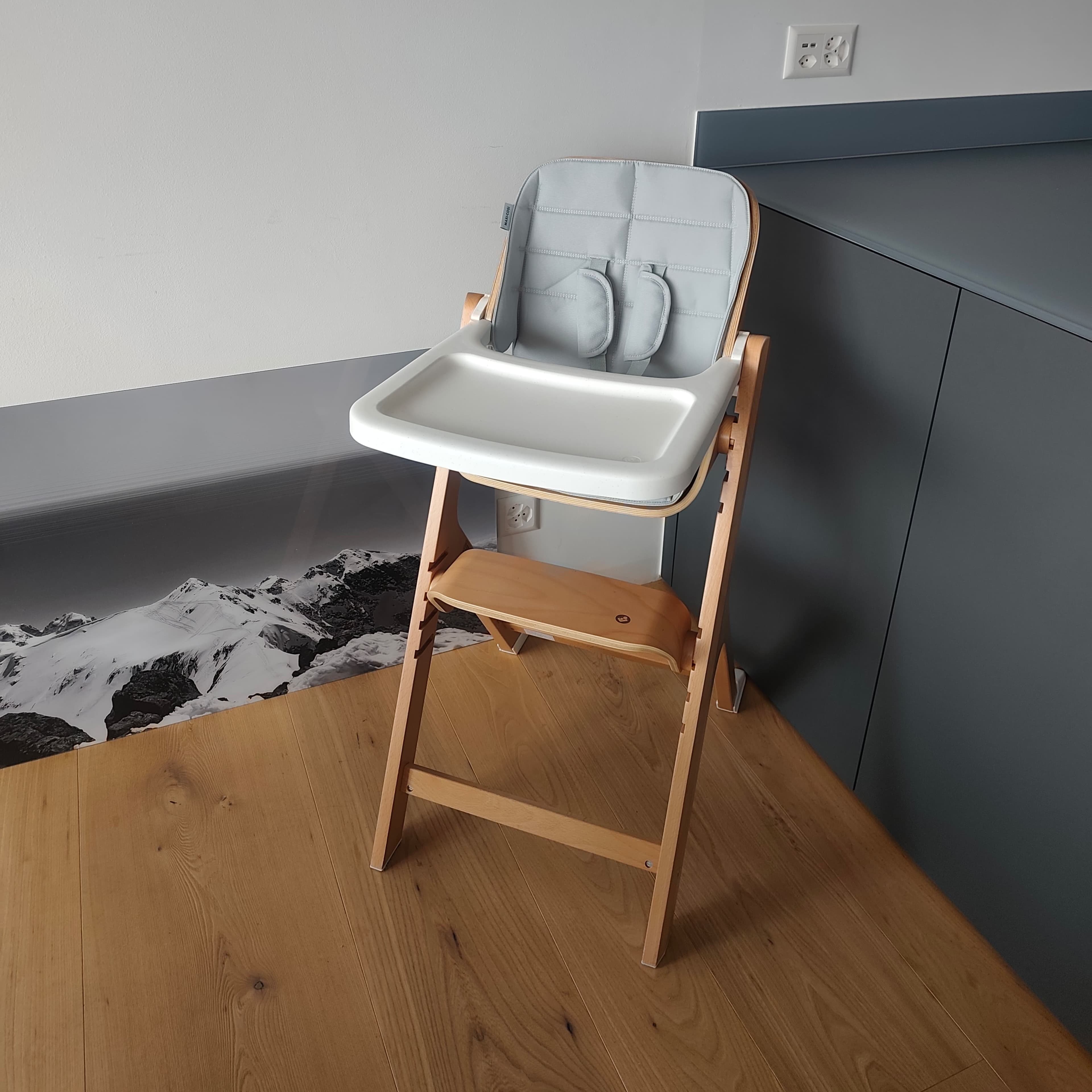 Maxi-Cosi Nesta — Premium Wooden High Chair