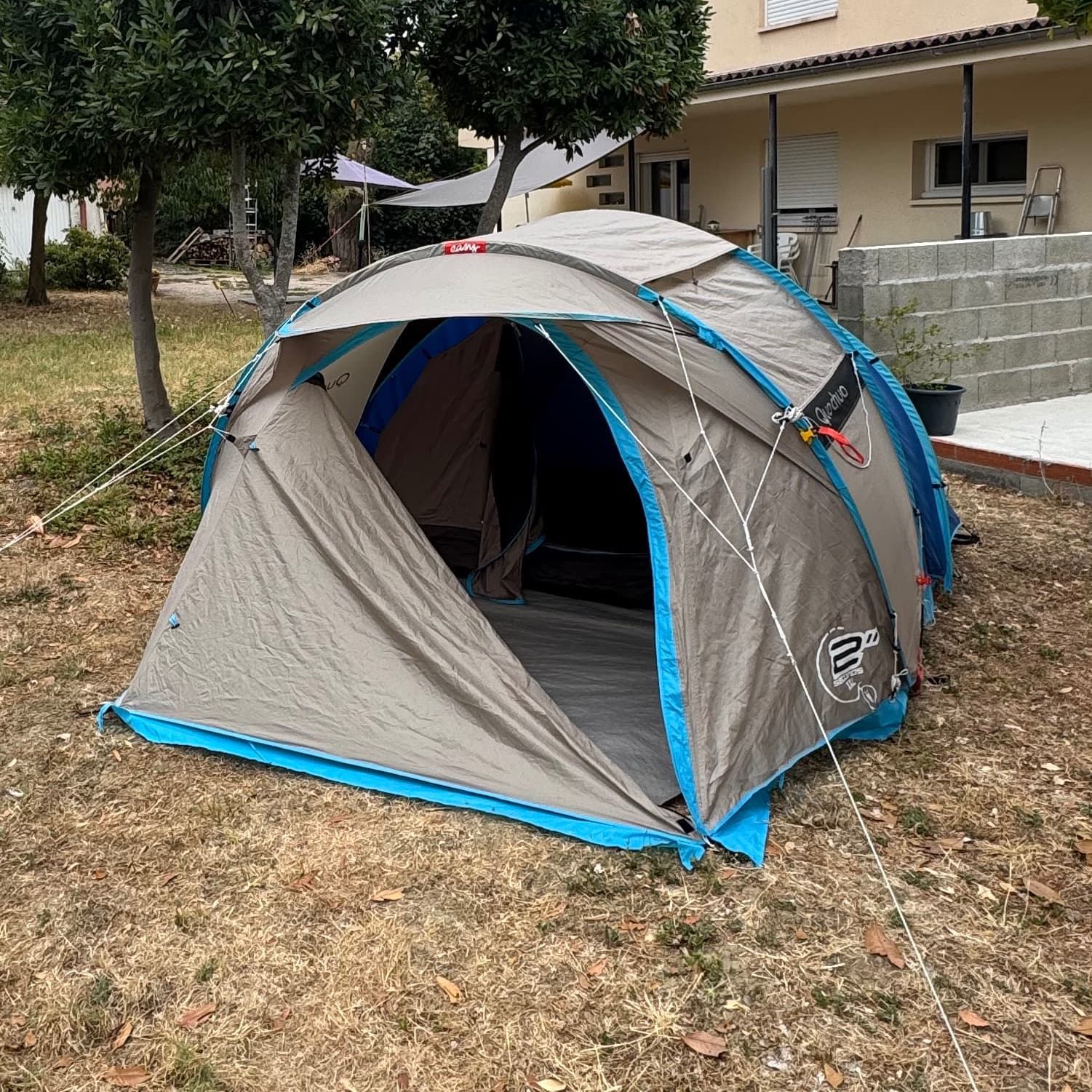 Quechua 2 saniyelik XXL çadır