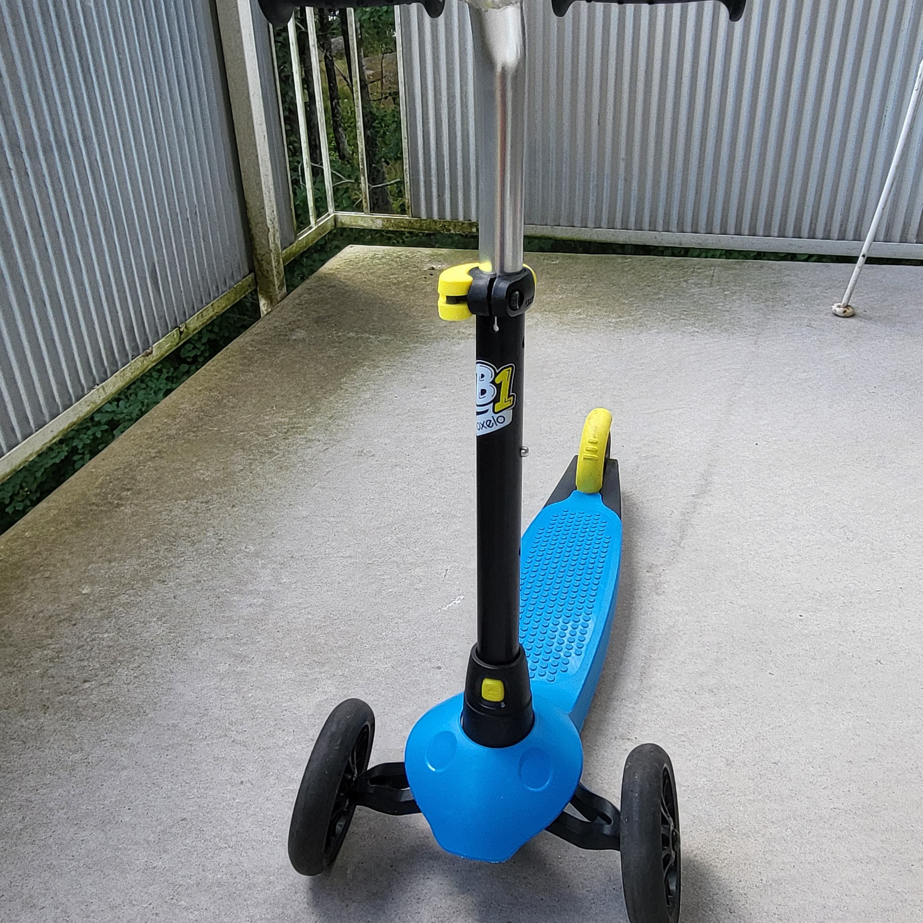 Oxelo B1 3-Wheel Kids' Scooter - 2