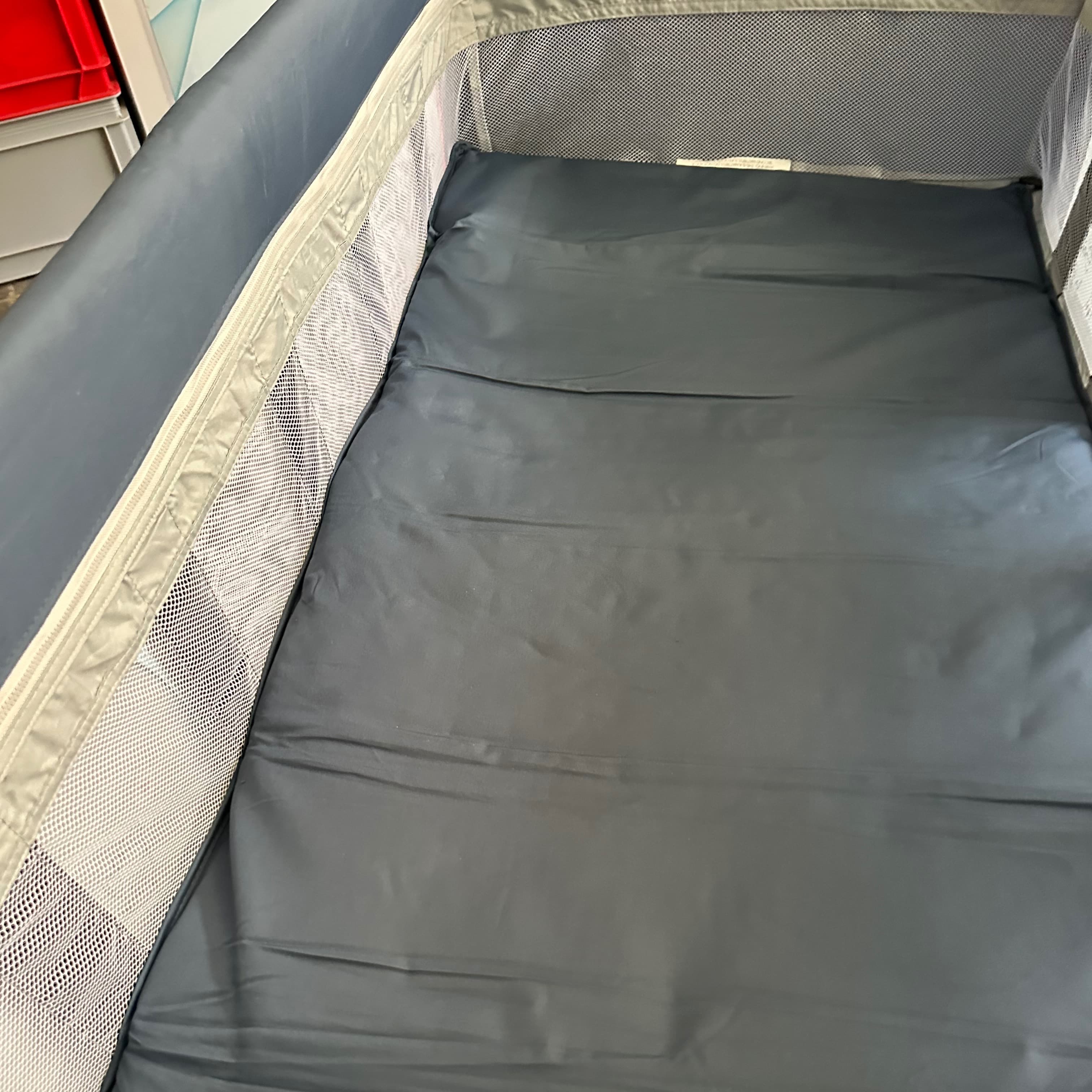 Das Sophie la Girafe® Klappbett von Renolux  - 8