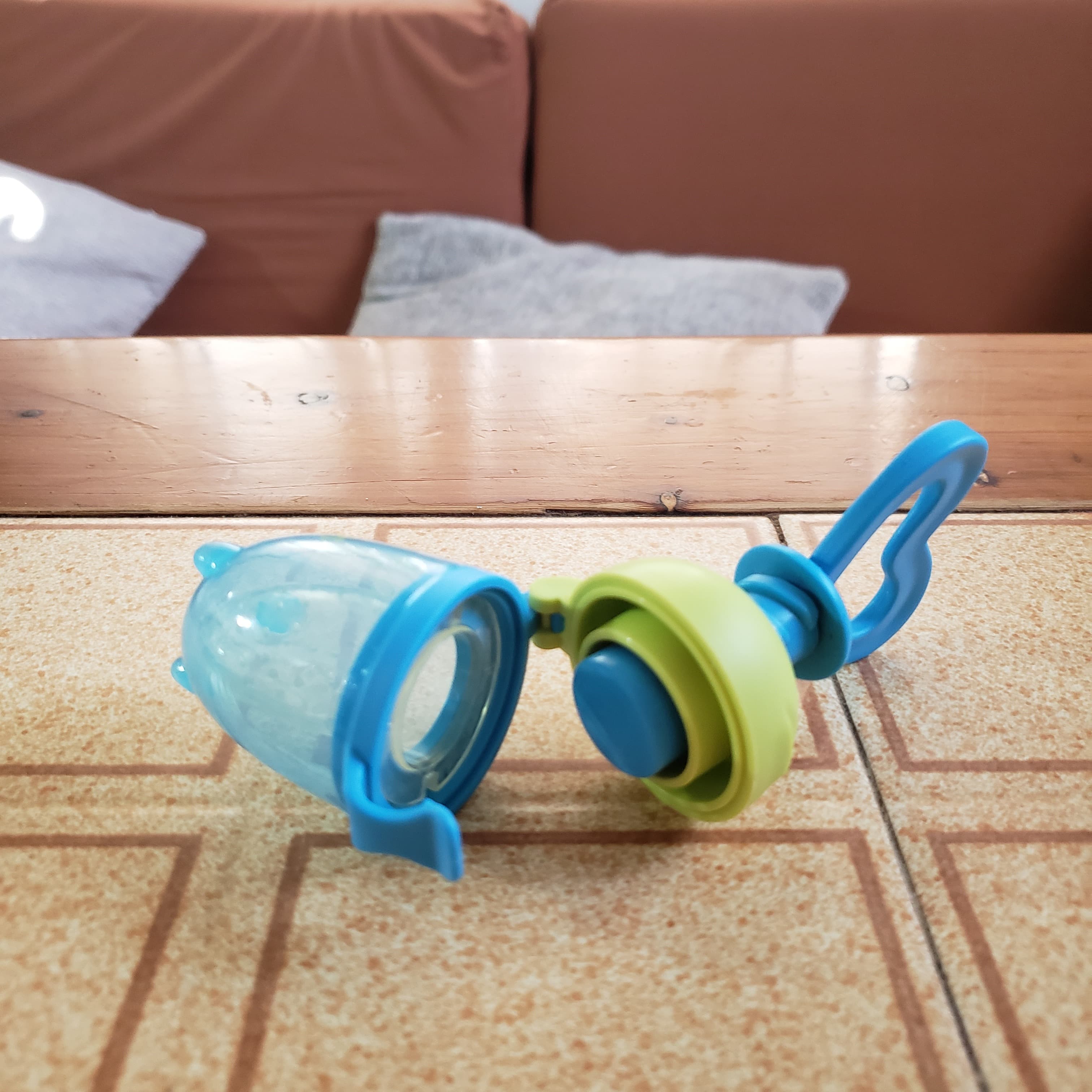  Alimentador de alimentos frescos de silicona Kangaroo - 2