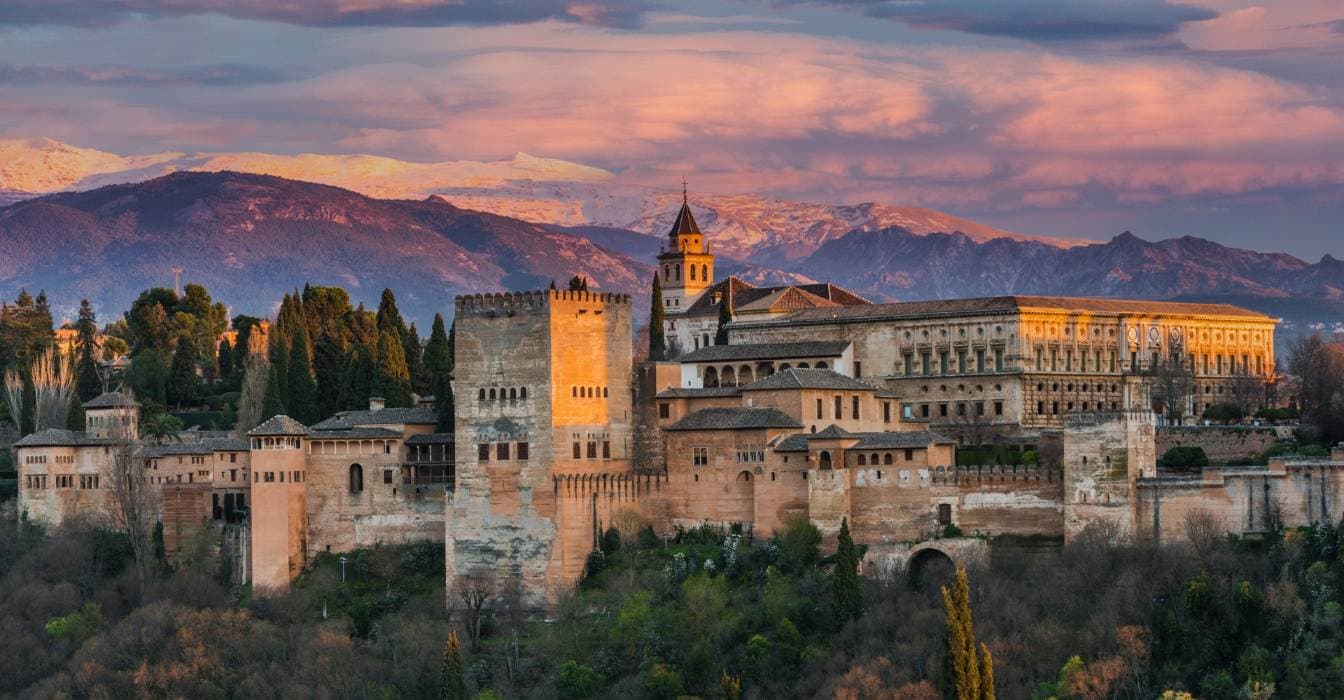 Qué Ver en Granada con Niños: Unas Vacaciones Perfectas para Familias