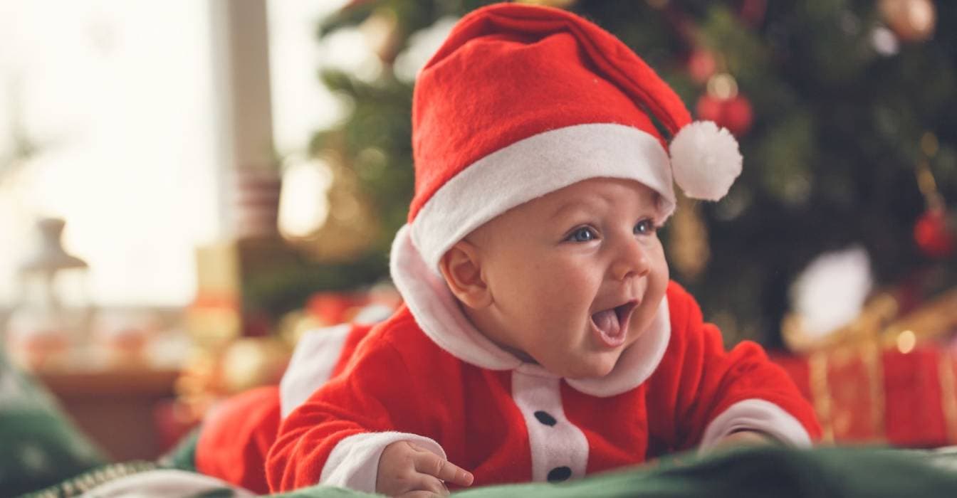 Lista de equipaje definitiva de Navidad y consejos de viaje para familias con niños pequeños