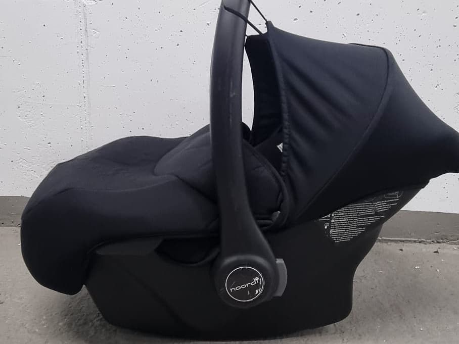Seggiolino auto per bambini + struttura