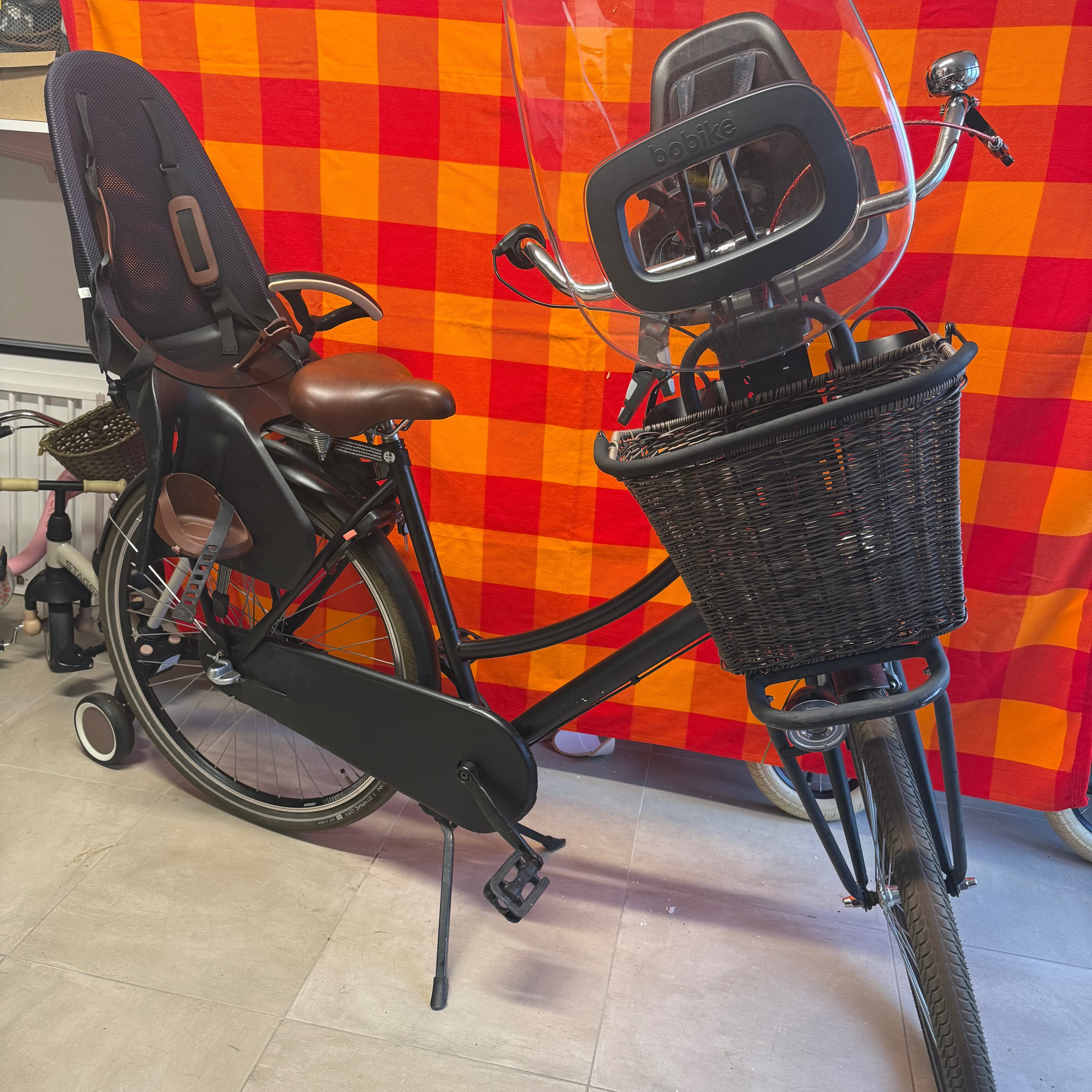 Bicicletta da donna con due seggiolini per bambini - 3