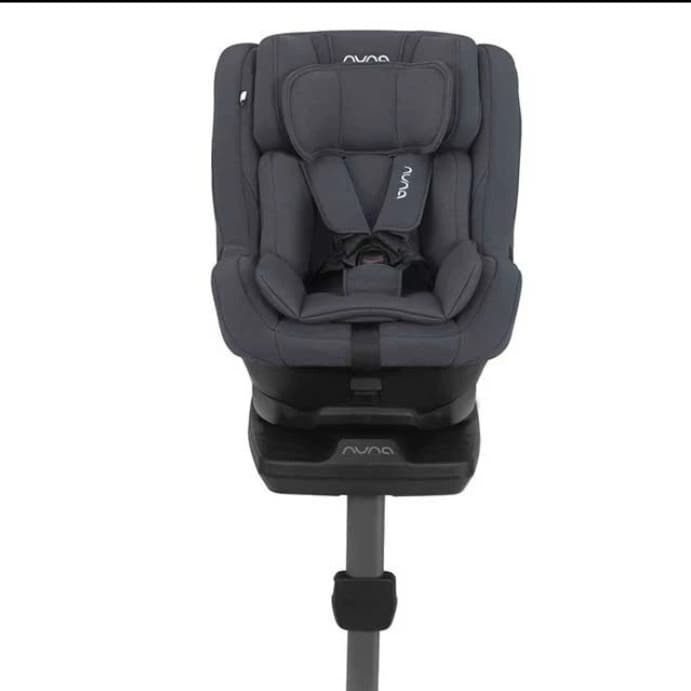 Nuna Rebl Plus 360 convertible