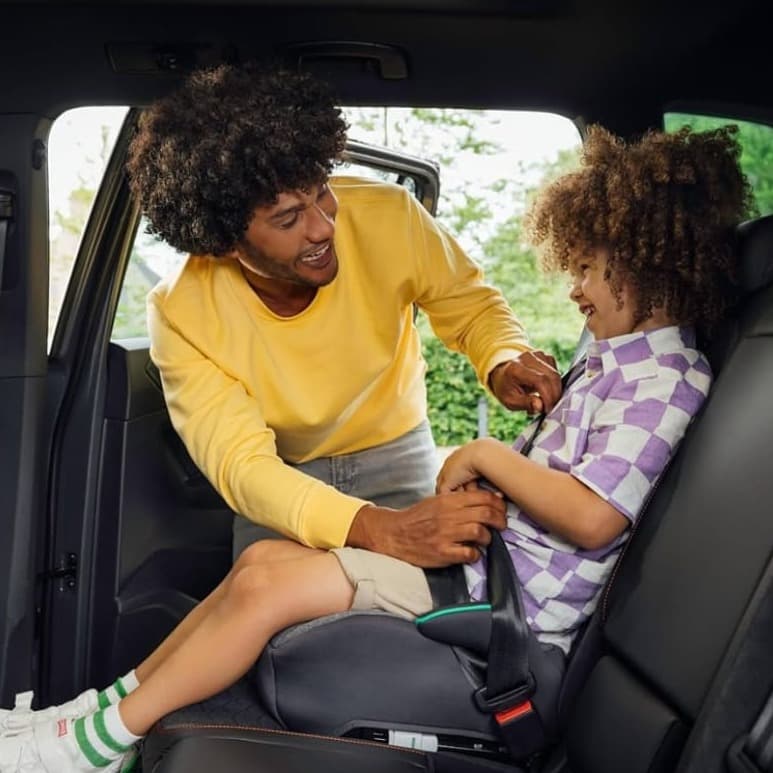 🚗✨ Bebefort Manga i-SAFE Autoboost - 2