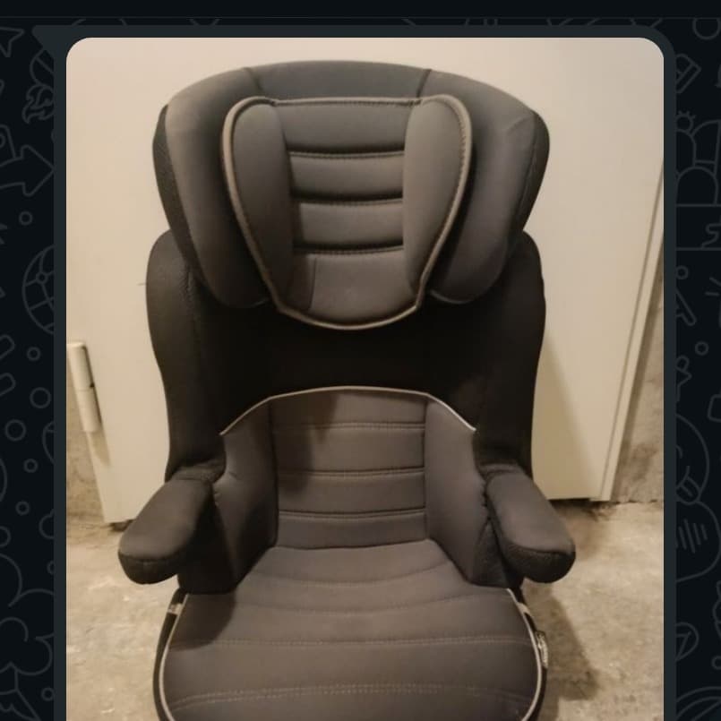 Asiento elevador Norauto con respaldo alto