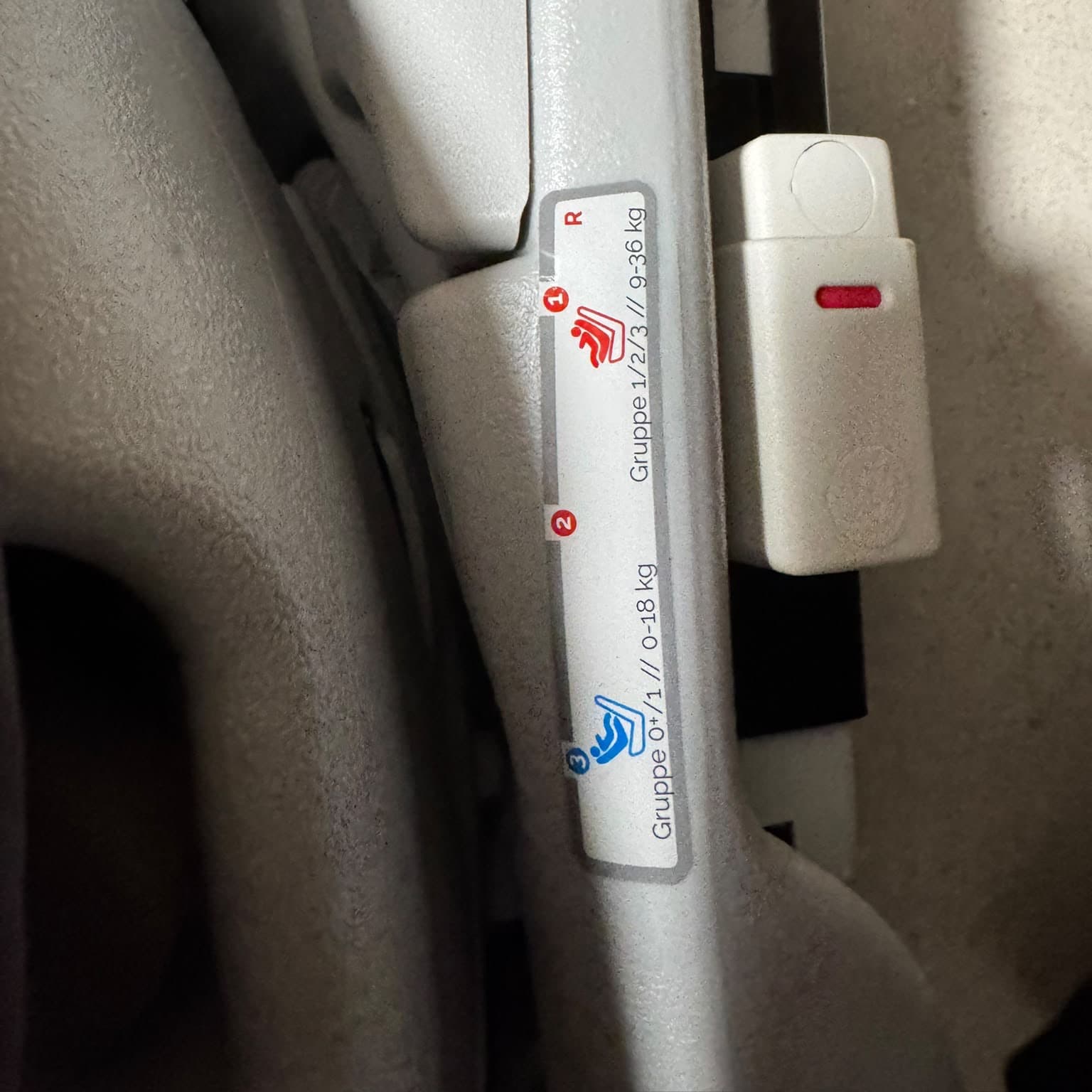 Car seat with isofix - 4