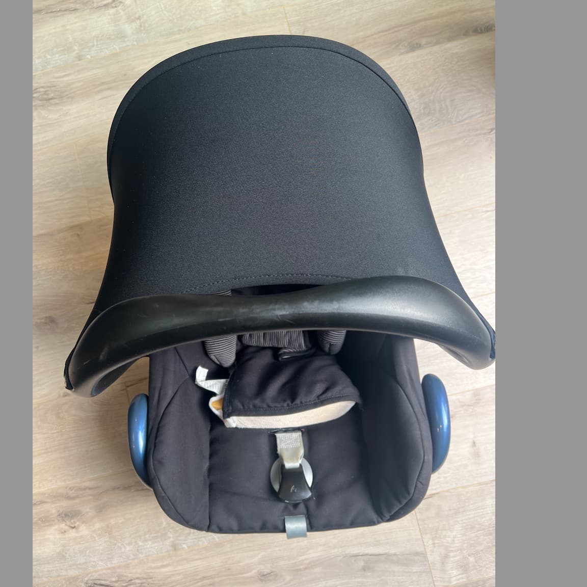 CabrioFix Babyschale — Schwarz/Grau - 2