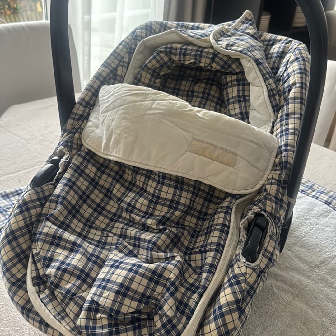 Car seat - 2