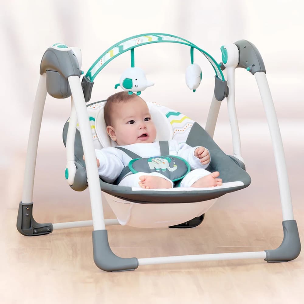 Balançoire automatique Mastela pour nouveau-né à tout-petit avec musique, tissu respirant et 2 peluches - 2