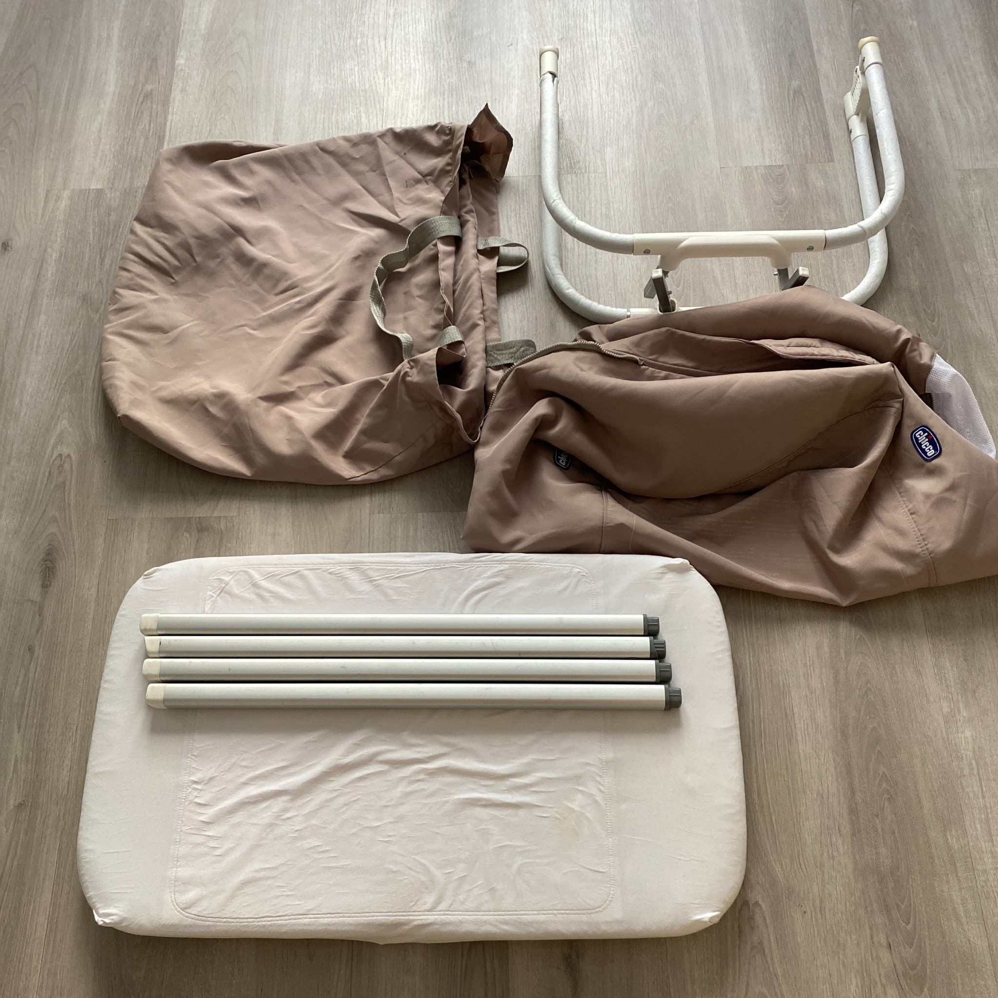 Chicco Tragbares Reisebassinet - 7