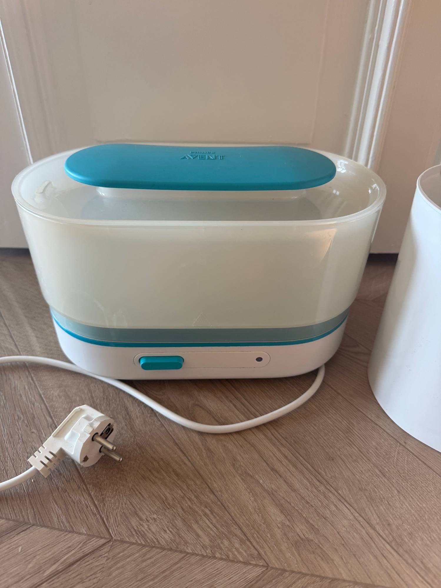 Stérilisateur à vapeur pour biberons, sucettes, etc. - Philips Avent - Avec prise EUR - 2