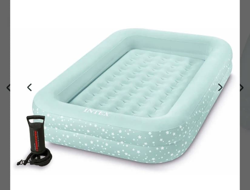 Toddler airbed with pump