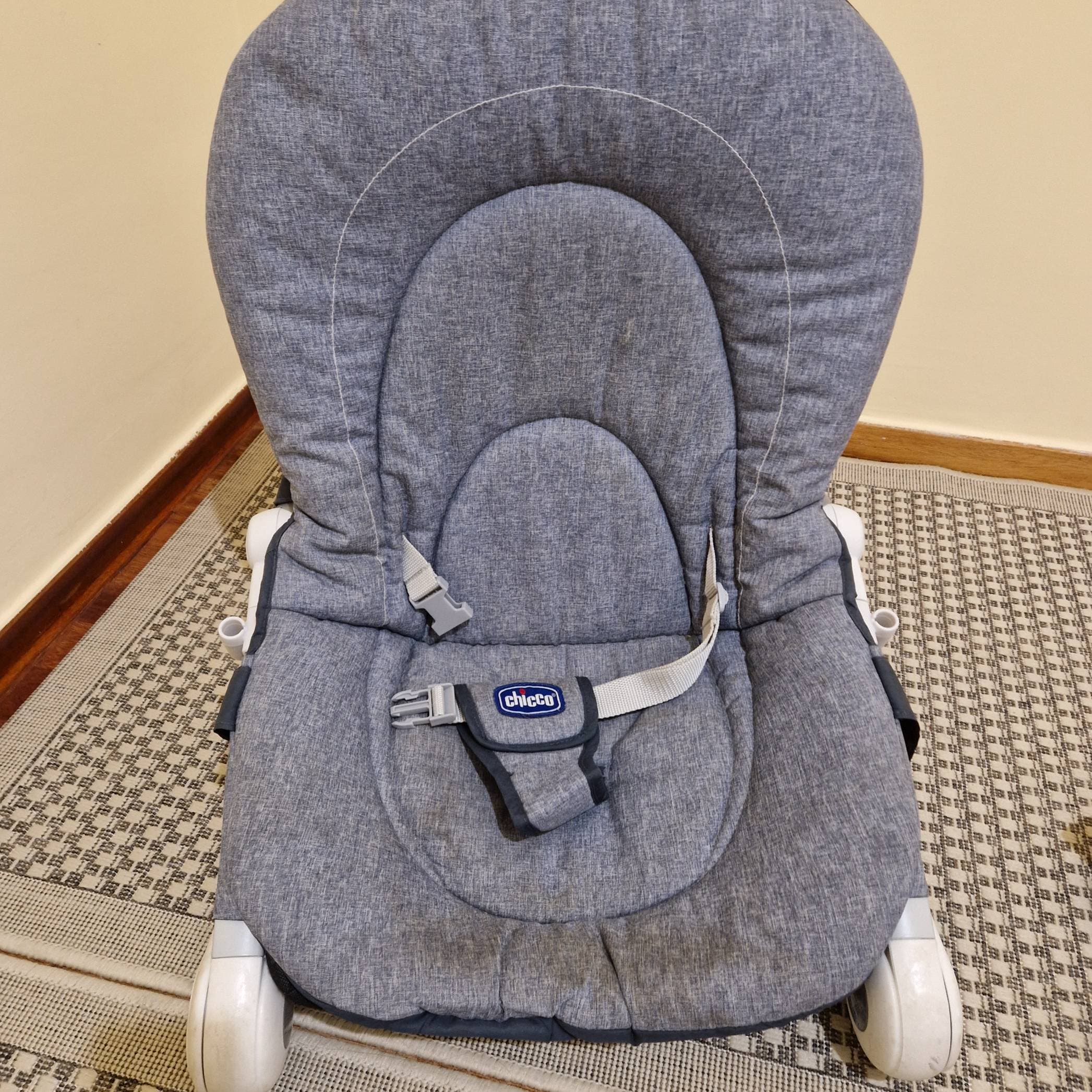 Chicco "Hoopla" bouncer - 2