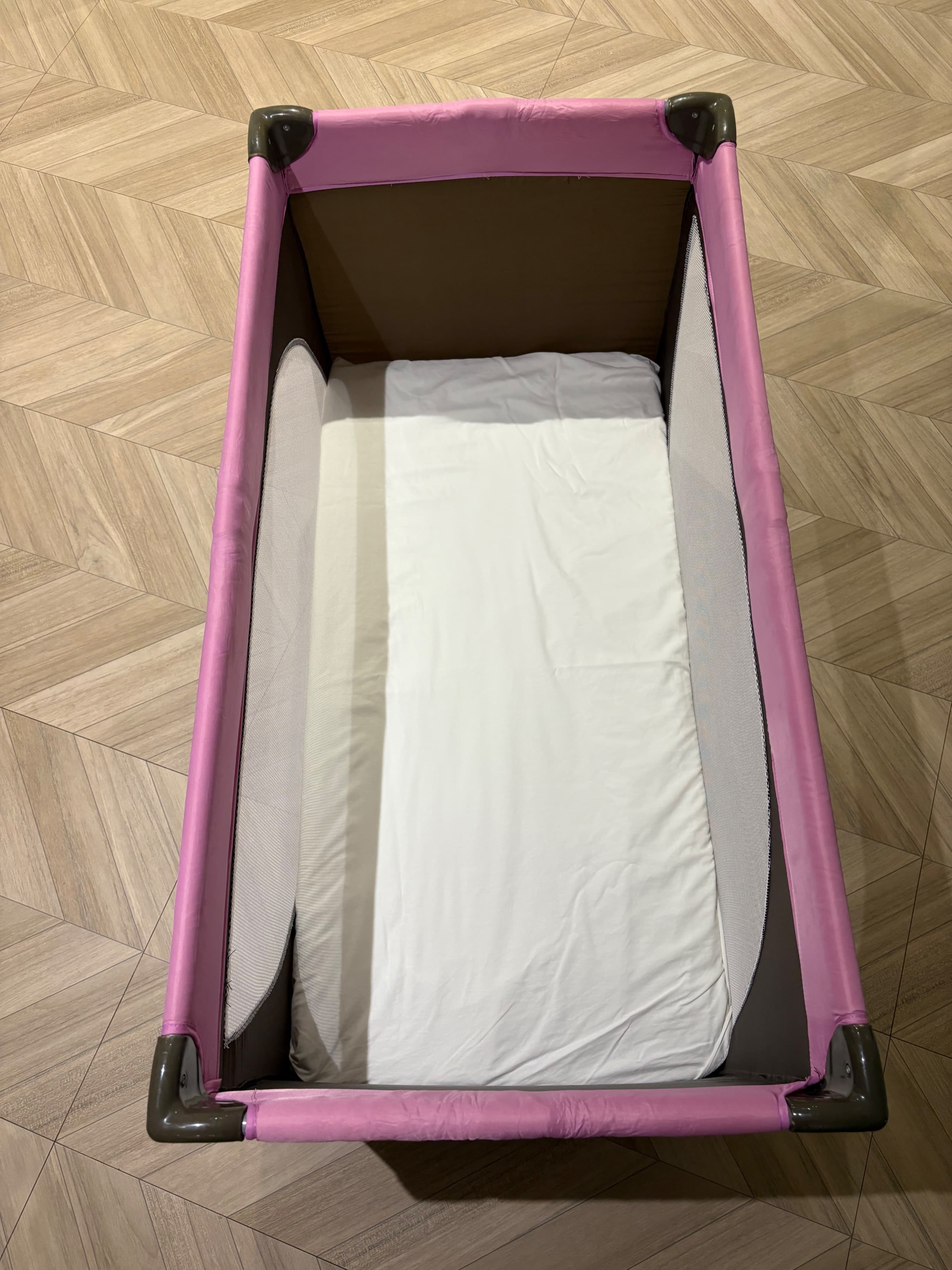 Travel cot with 10cm mattress - 2